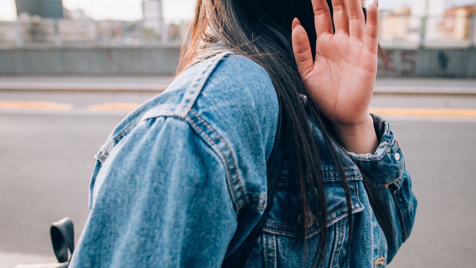 Intentan secuestrar a varias menores en Leganés, Madrid: lograron huir a un bar cercano y pedir ayuda - Ver ahora