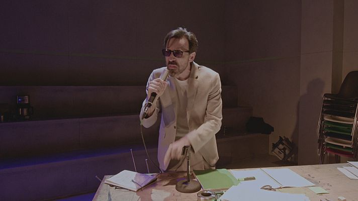 RTVE Igualdad - La obra 'Los pálidos' sobre la guerra cultural y de género de un grupo de guionistas