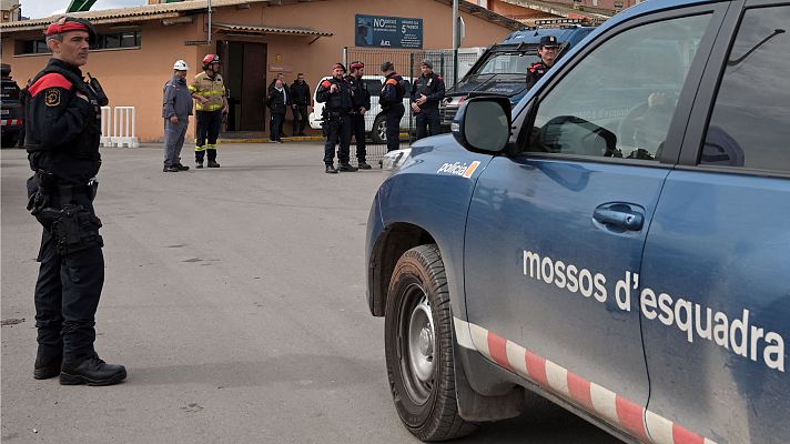 Telediario 1 - La familia de la menor víctima de la violación grupal de Badalona con protección policial tras recibir amenazas de muerte