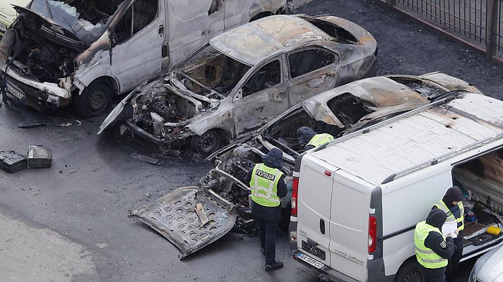 Telediario 1 - Rusia ataca las infraestructuras ucranianas y deja sin luz gran parte de Kiev