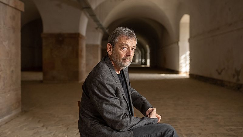 "El ancho mundo", de Pierre Lemaitre, observa las décadas de prosperidad tras la Segunda Guerra Mundial