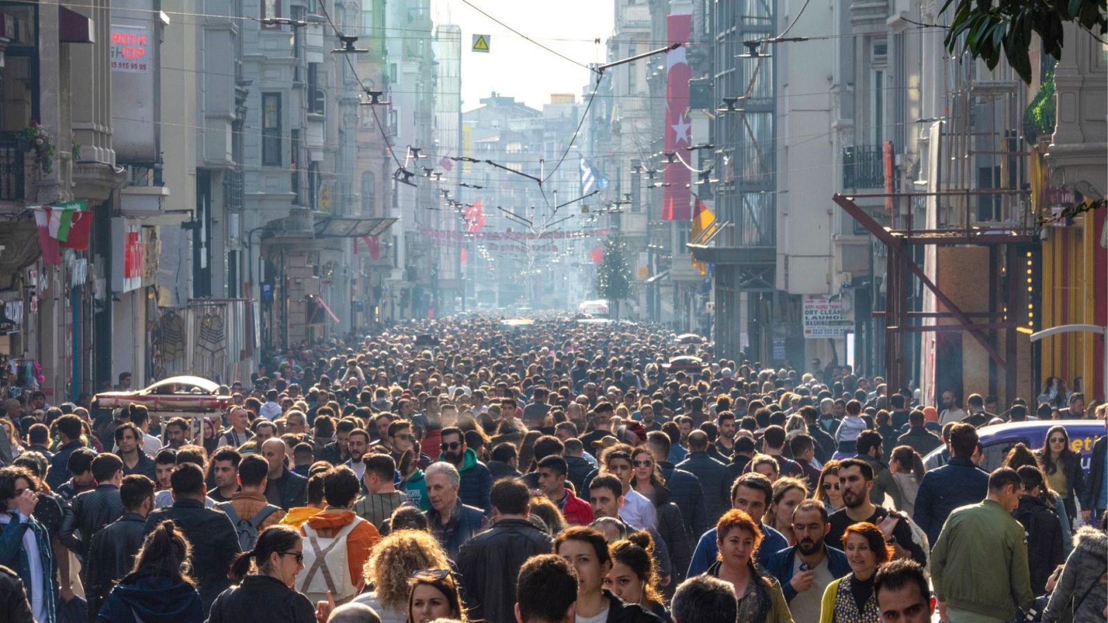 Los 14 casos de botulismo habían viajado a Turquía para hacerse una operación de adelgazamiento - Ver ahora