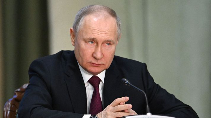 Telediario 1 - 'El año que llegó Putin', el nuevo libro de Anna Bosch: "Nadie podía prever lo que iba a ser"