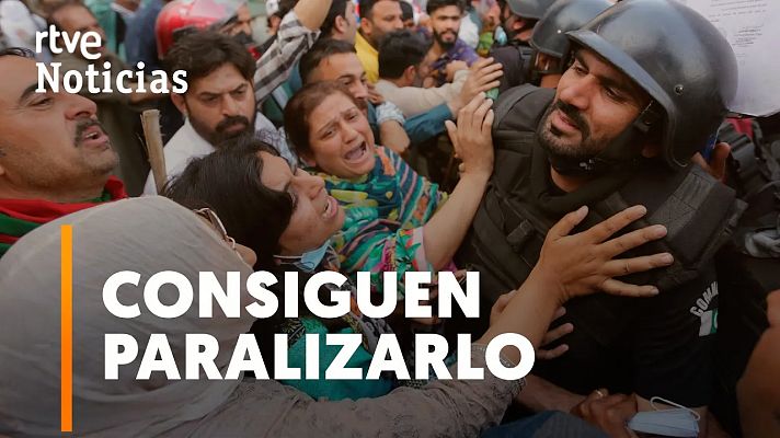 Modo Digital - Tras intensos disturbios, los seguidores de Imran Jan impiden su arresto