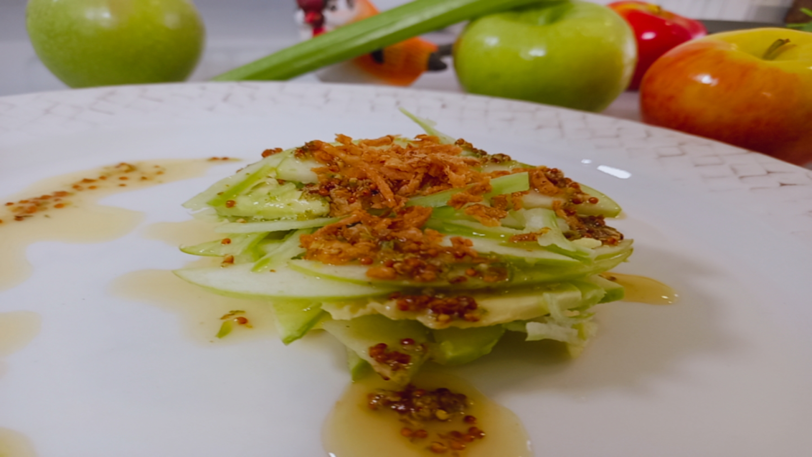 Receta de ensalada de Granny Smith con vinagreta de lima y mostaza del chef Sergio Fernández - Saber vivir | Ver