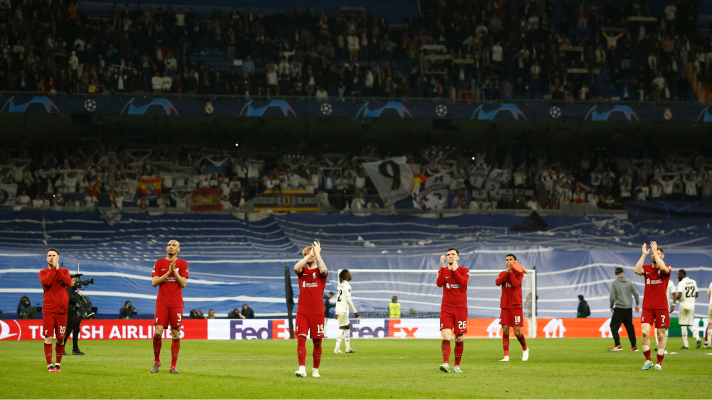  - El Real Madrid le devolvió el homenaje al Liverpool poniendo el "You'll never walk alone" en el Bernabeú