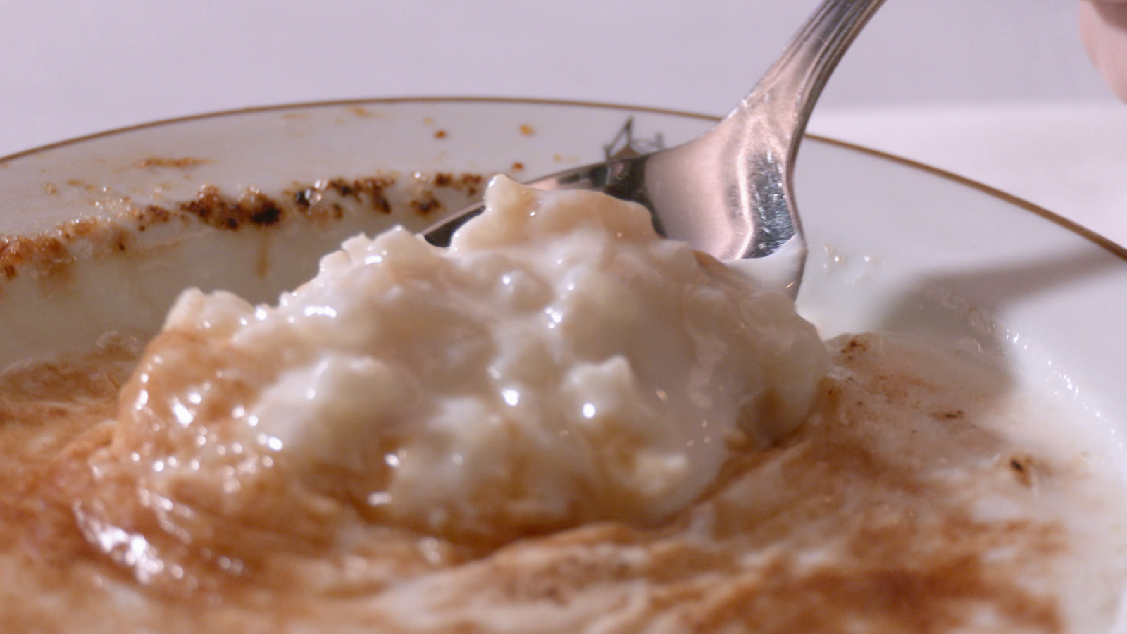 Así se prepara el arroz con leche de los famosos - Ahora o nunca | Ver