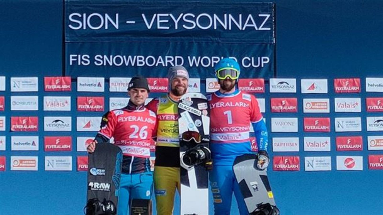 Álvaro Romero logra la medalla de plata en la Copa del Mundo de snowboardcross