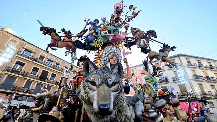 Telediario 1 - Valencia se prepara para un fin de semana de Fallas donde se prevé la llegada de miles de turistas