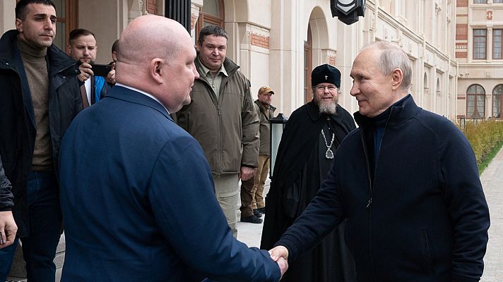 Telediario Fin de Semana - Putin visita por sorpresa la península de Crimea en el noveno aniversario de su anexión por Rusia