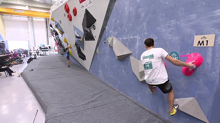 Escalada deportiva - Sharma Series. Finales Boulder