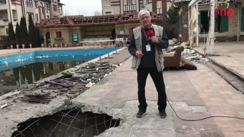 Radio 5 Actualidad - Las tropas rusas bombardean un complejo residencial en Zaporiyia - Escuchar ahora