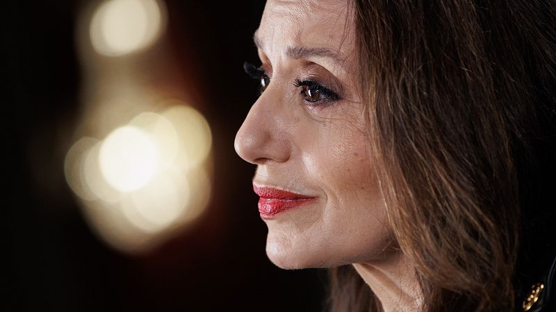 Luz Casal muestra "Las ventanas de mi alma" | Ver