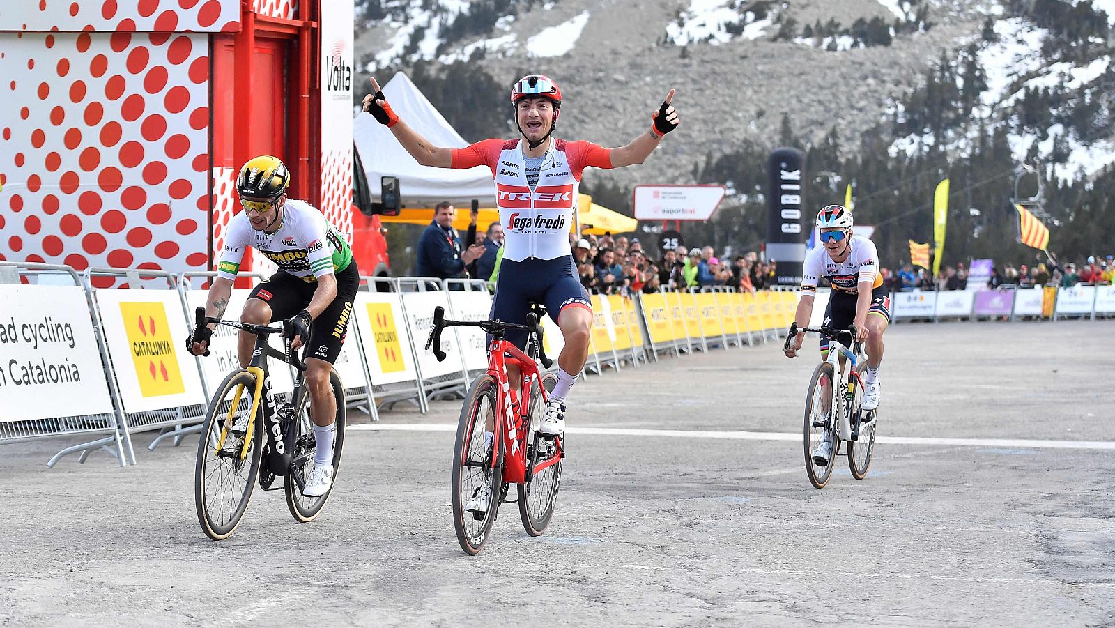 Ciccone derrota a Roglic y Evenepoel en Vallter - ver ahora