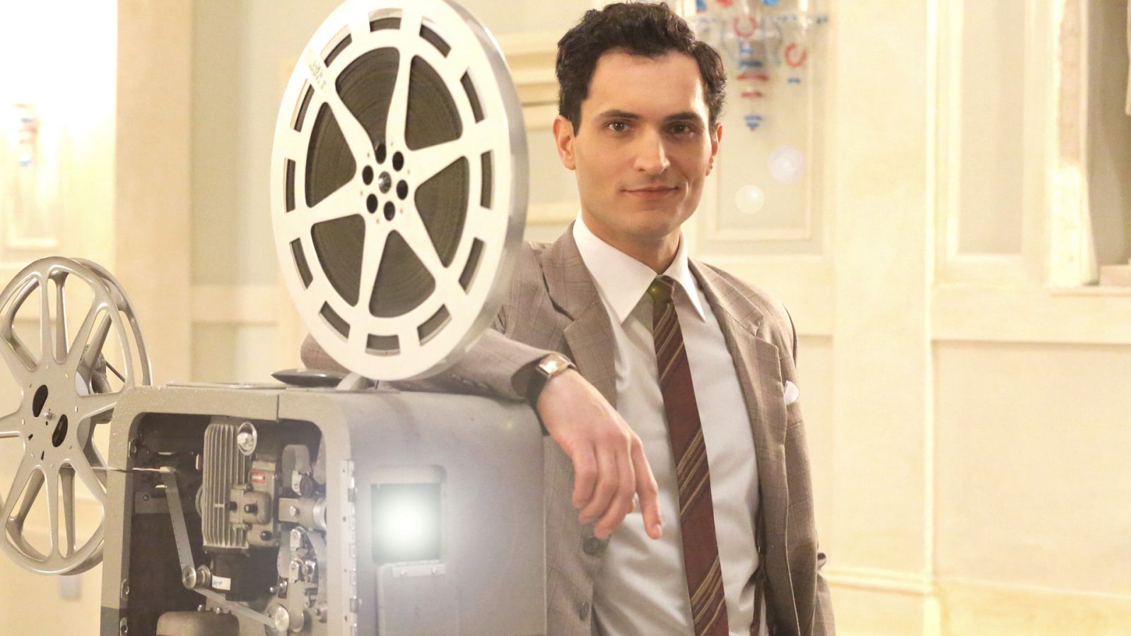 El paraíso de las señoras - Temporada 1 - Episodio 5: Belleza para todos - Ver ahora