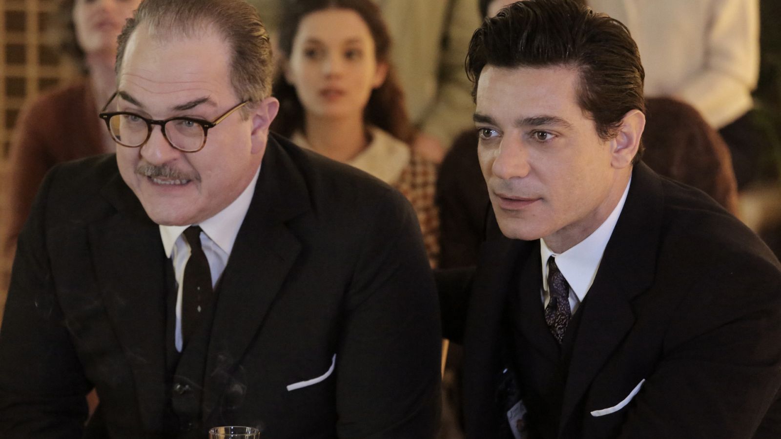 El paraíso de las señoras - T1 - Episodio 10: Como una familia - Ver ahora