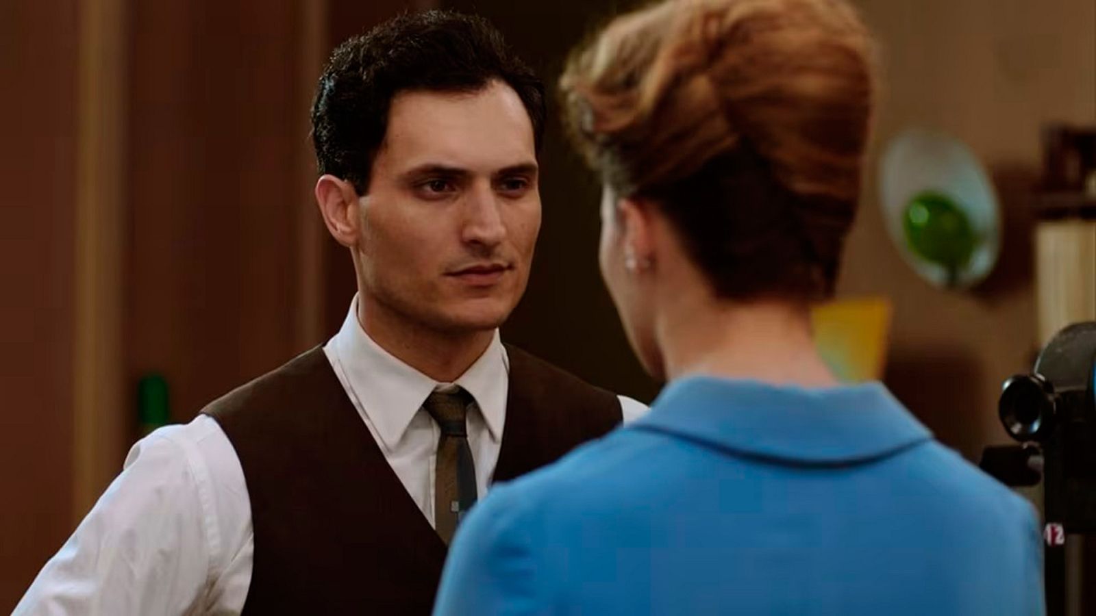 El paraíso de las señoras - T1 - Episodio 9: El beso - Ver ahora