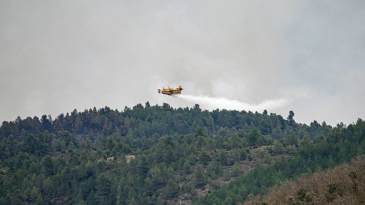 La hora de La 1 - El fuego entre Castellón y Teruel sigue sin control tras calcinar más de 1.000 hectáreas