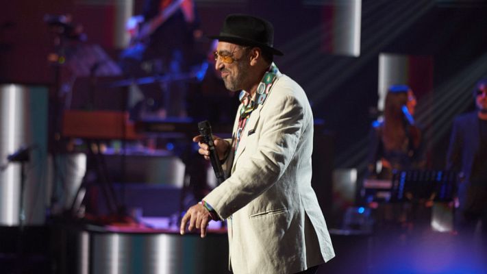 Cover Night - María La Caria convierte en balada "La Bachata" de Turizo