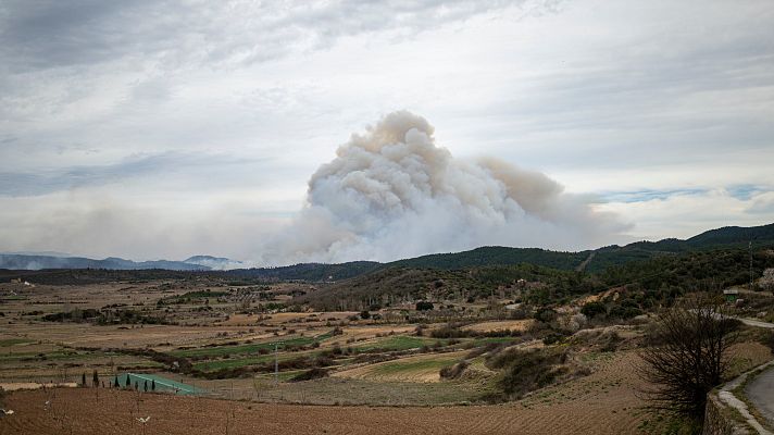  - El incendio entre Teruel y Castellón sigue activo tras quemar 3.000 hectáreas