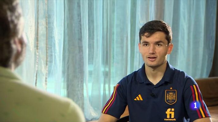 Telediario 1 - Hugo Guillamón: "De la Fuente conoce bien a la gente joven de la selección"