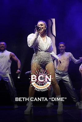 Eurovisión - Beth canta "Dime" en la Barcelona Eurovision Party