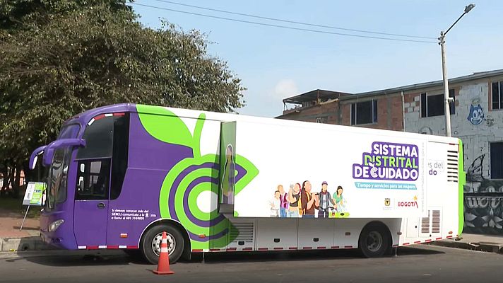 Telediario Fin de Semana - 'Autobuses del cuidado': servicios para mujeres de zonas desfavorecidas de Bogotá
