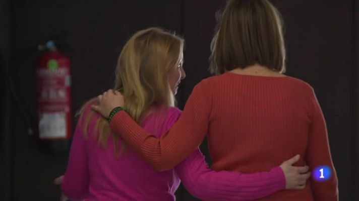 L'Informatiu - Què és la síndrome d'alienació parental? Algunes mares acaben perdent la custòdia