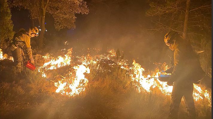 Telediario 2 - El viento recrudece el incendio de Castellón