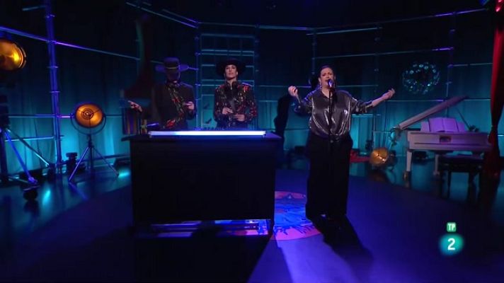 Punts de vista - Punts de vista - Actuació de Mëstiza amb Ana Brenes