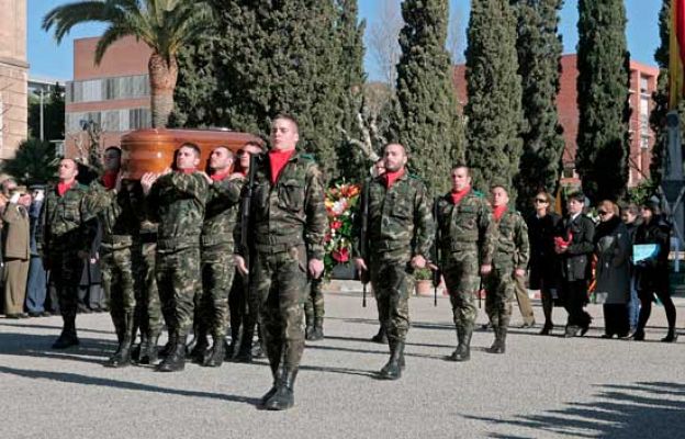 Telediario 1 - Telediario en 4' - 03/02/10