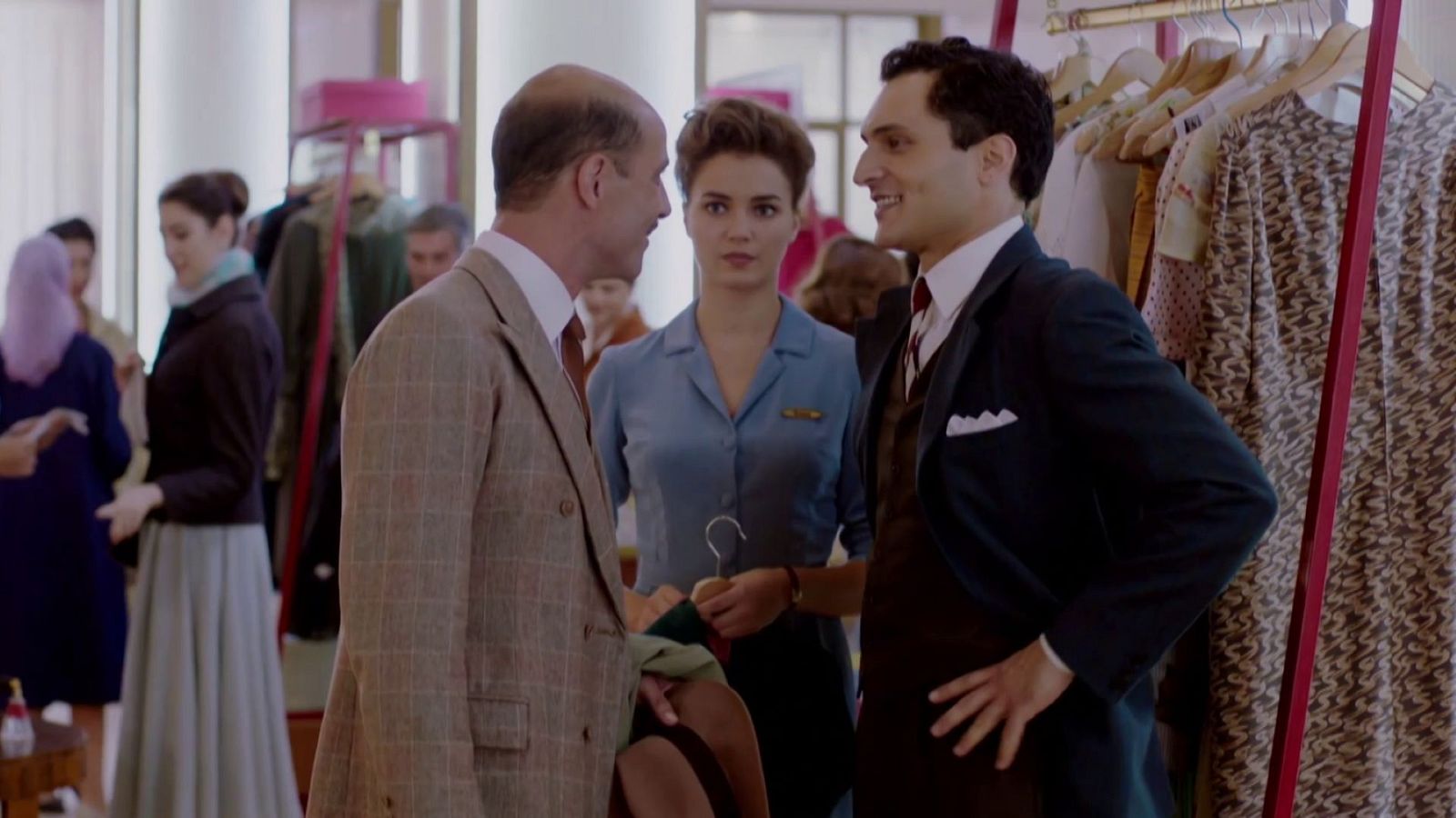 El paraíso de las señoras - Temporada 1 - Episodio 13: Hombres, medio hombres y ceros a la izquierda - Ver ahora