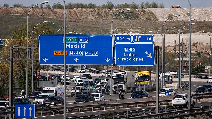 Telediario 2 - Semana Santa 2023: los que no se van de vacaciones