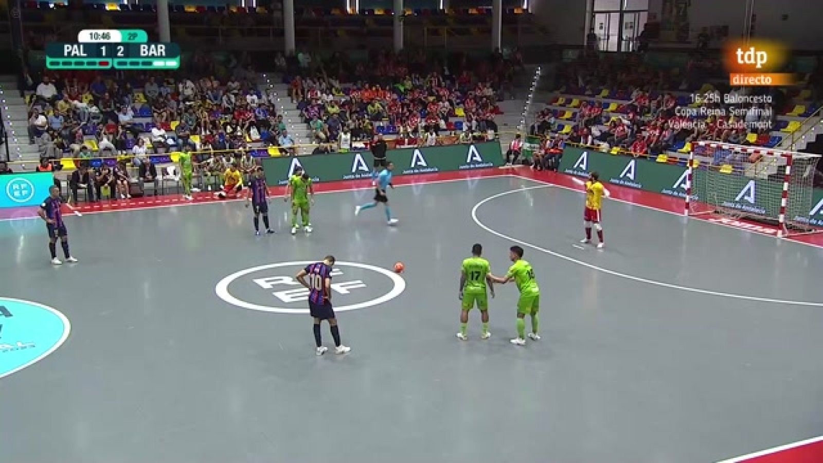 Ferrao certifica el pase a la final al Barça con dos golazos desde el doble penalti