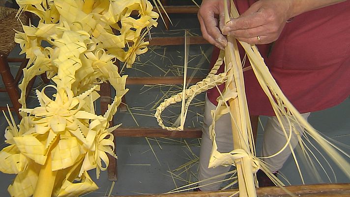 L'informatiu - Comunitat Valenciana - La cuarta generación de un taller artesanal de palma blanca