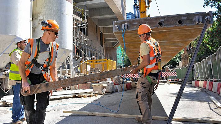Informativo 24h - El mes de marzo trae 206.000 afiliados más a la Seguridad Social y casi 49.000 parados menos