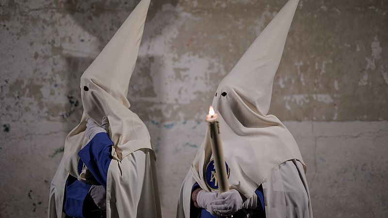 Las procesiones vuelven a llenar las calles este Sábado Santo