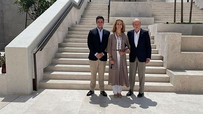 Telediario Fin de Semana - Juan Carlos I, la infanta Elena y Froilán, juntos en Abu Dabi