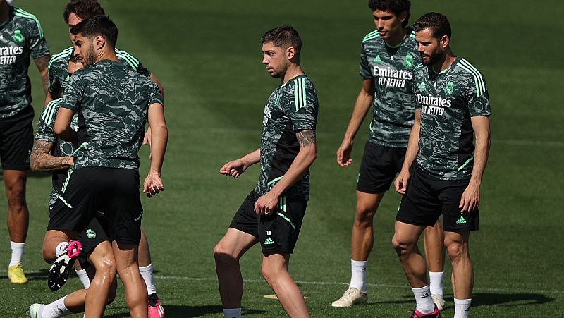 El Madrid arropa a Valverde a la espera de una posible sanción