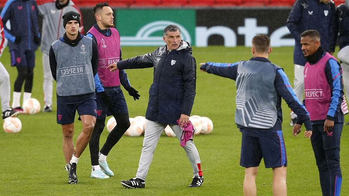 Telediario 2 - Mendilibar busca ganar en Old Trafford en su debut europeo: "Llegar hasta aquí no me ha tocado en una tómbola"