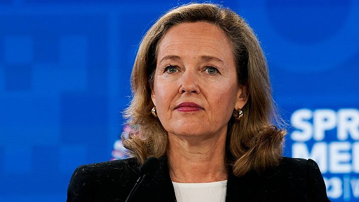 La hora de La 1 - Calviño niega que Sánchez sea machista: "Me sorprende que alguien pueda decir lo contrario"