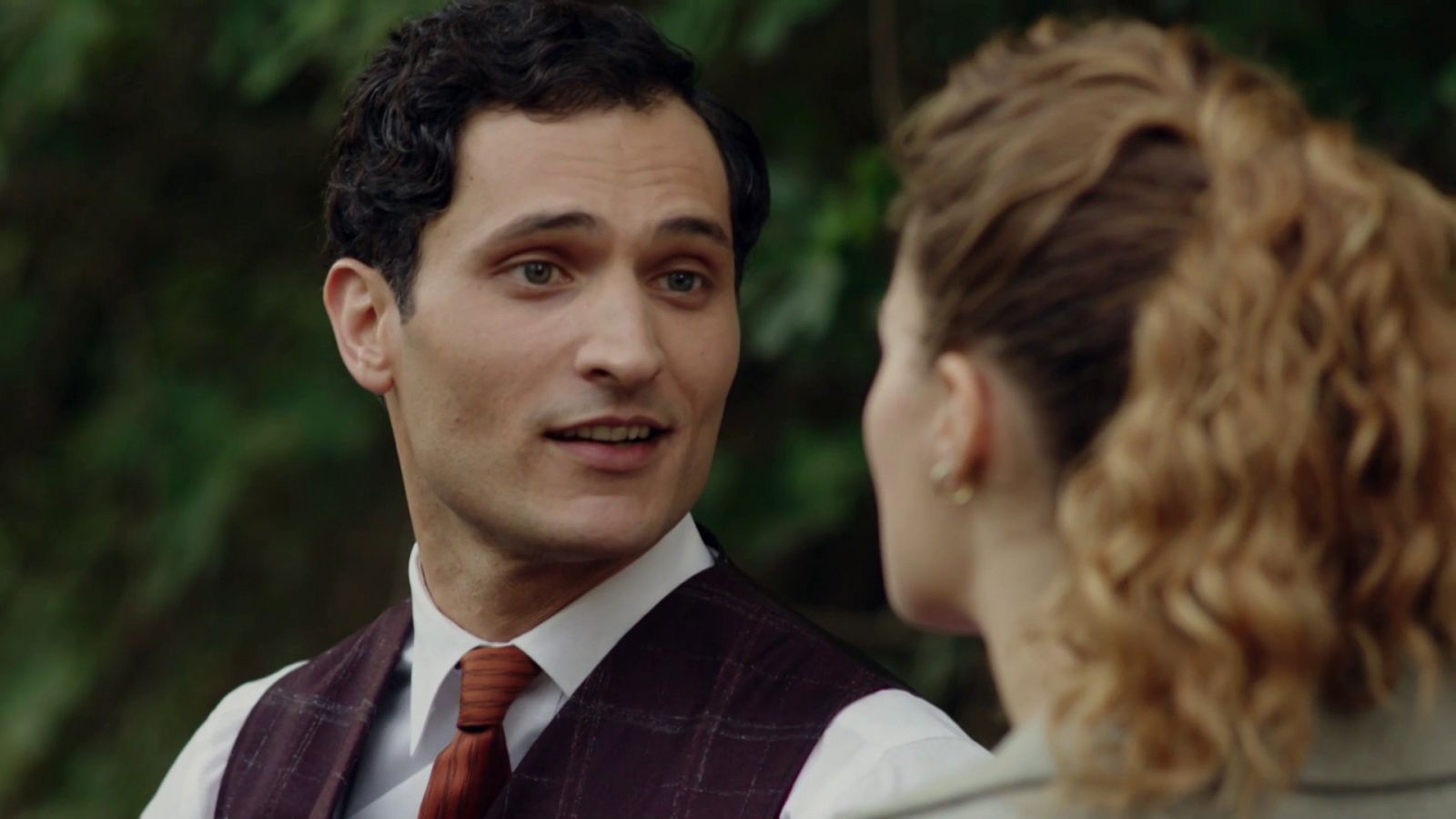 El paraíso de las señoras - Temporada 2 - Episodio 10: Nuevas asociaciones - Ver ahora