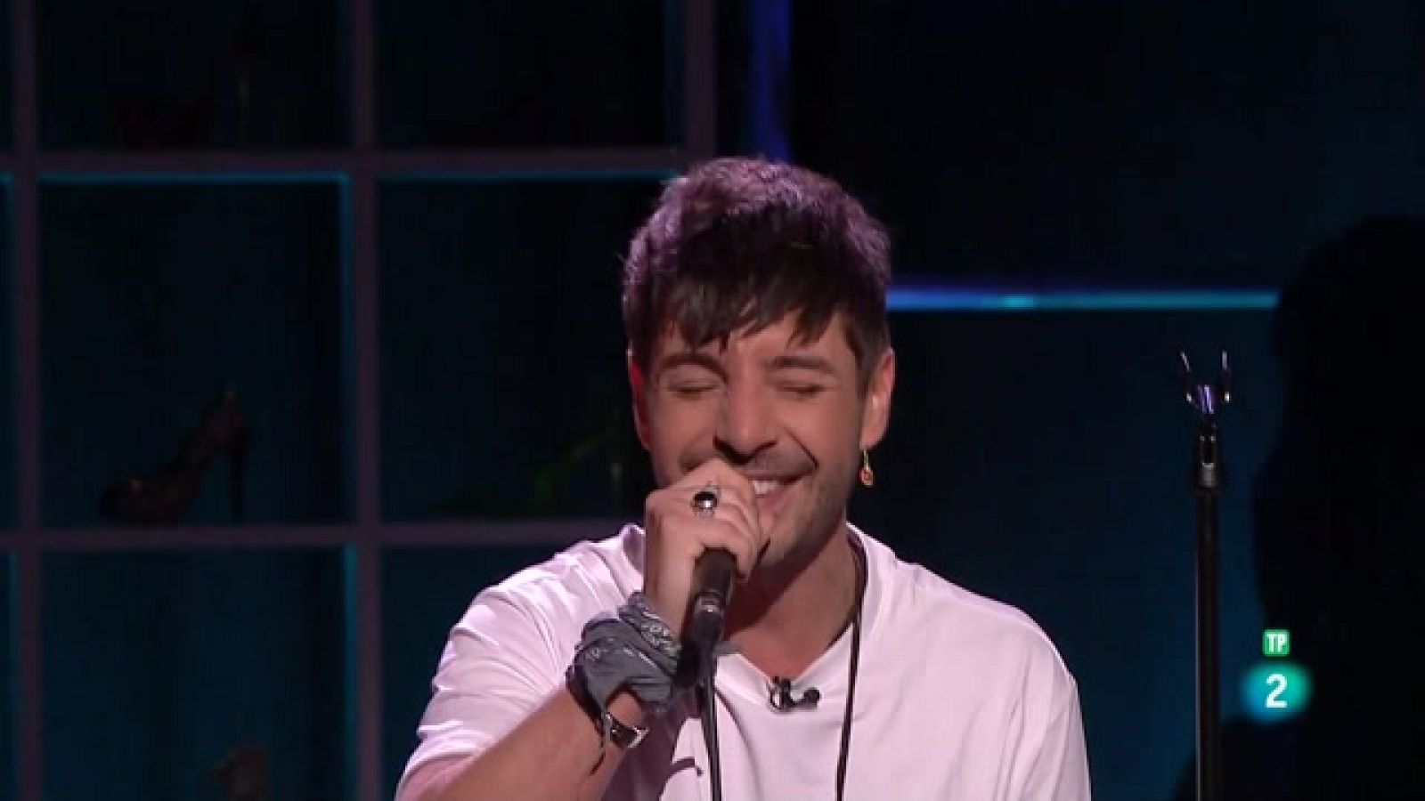 Punts de vista - Polo Nández interpreta 'Quiero que vuelvas'