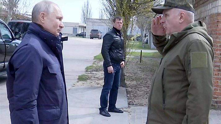 Telediario 1 - Putin visita a los mandos militares en los territorios ocupados de Jersón y LugansK