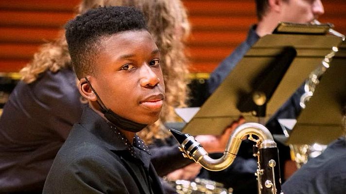 Telediario 1 - Disparan en la cabeza a un joven que se equivocó de puerta en EE.UU.