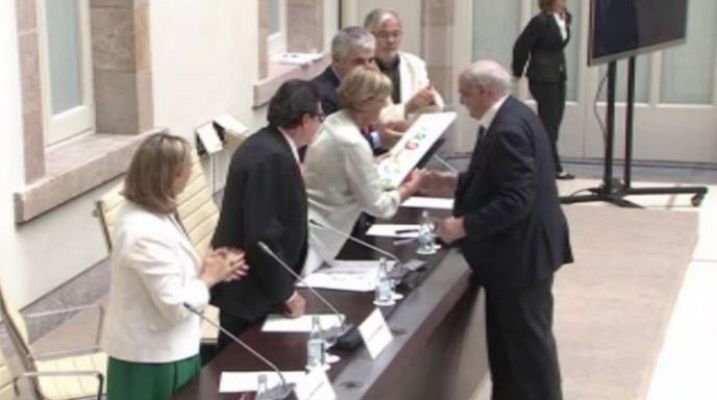 Arxiu TVE Catalunya - Antoni Serra rep el Premi Miramar d'Honor 2014