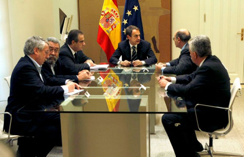 Telediario 2 en cuatro minutos - 05/02/10 | Ver