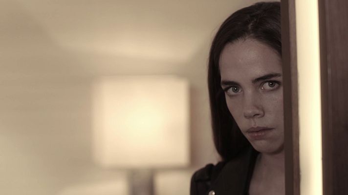 Alice Nevers - Divina compañía