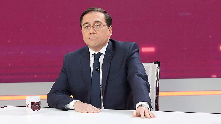 La noche en 24h - Albares, sobre los españoles atrapados en Sudán: "Los combates en torno al aeropuerto nos impide sacarlos"