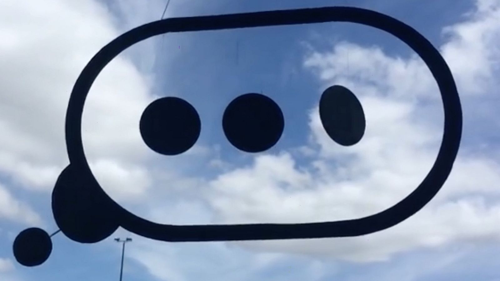 Cámara abierta - Radio 3 Extra y el metaverso; Día de las Tiendas de Discos; y tributo a Hillman Curtis  - ver ahora